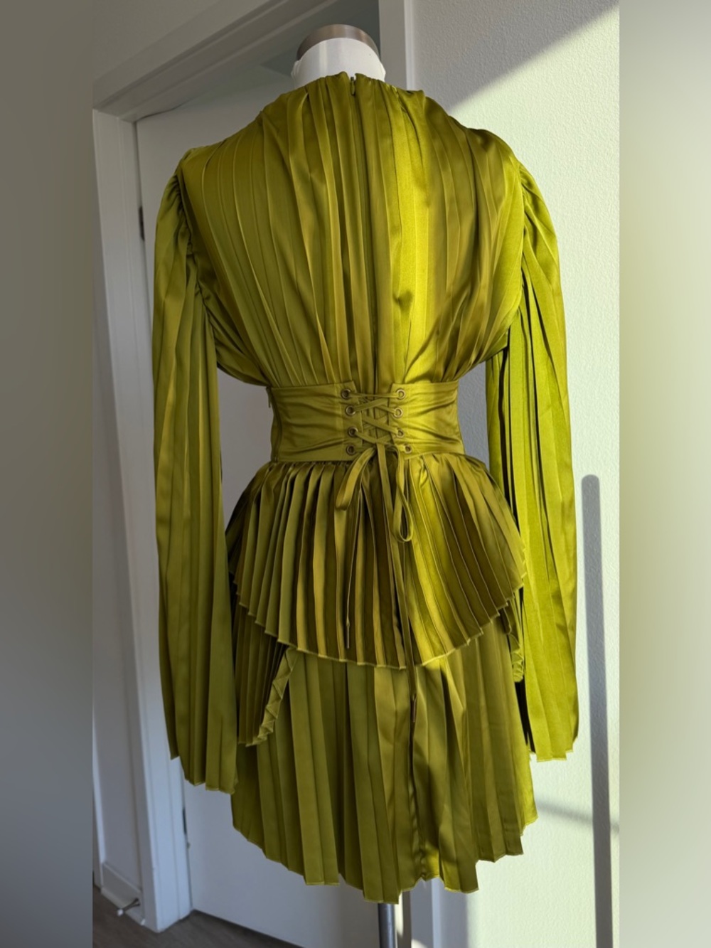 ANDREA IYAMAH
The Lenti Pleated Mini Dress in Onyx (Size S) - Picture 6 of 16